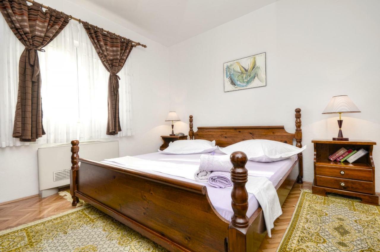 Apartments Dvor - Ap1, Ap2, Ap3 บาชกาโวดา ภายนอก รูปภาพ